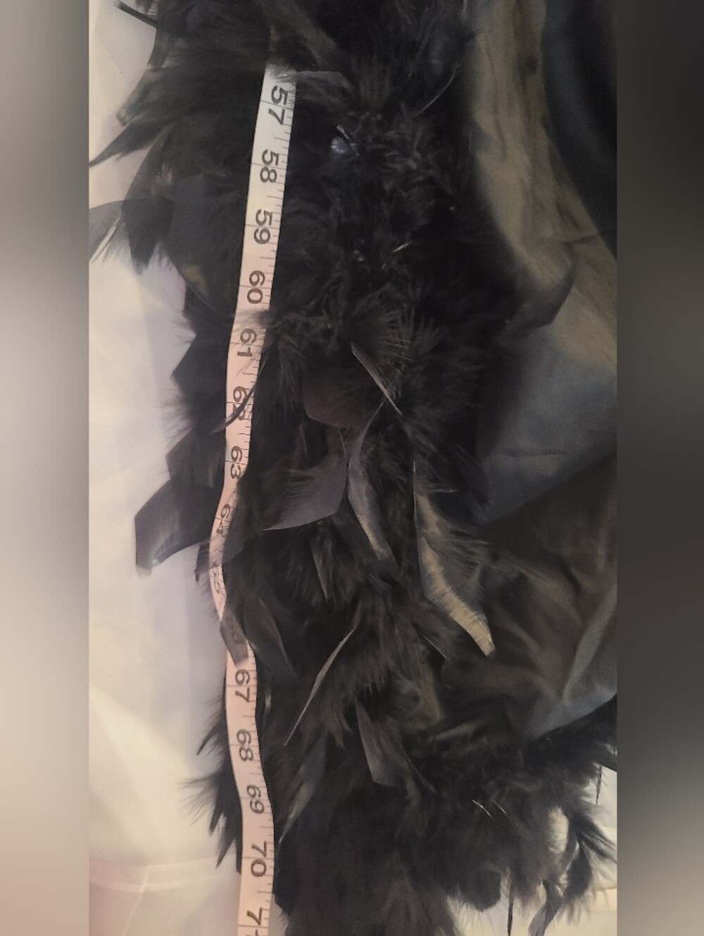 NWT Un, Deaux, Trois Brand Black Feather Trim Boa Scarf - Picture 6 of 9